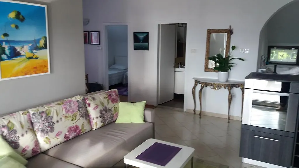 Apartments Atrium Malinska 0*,